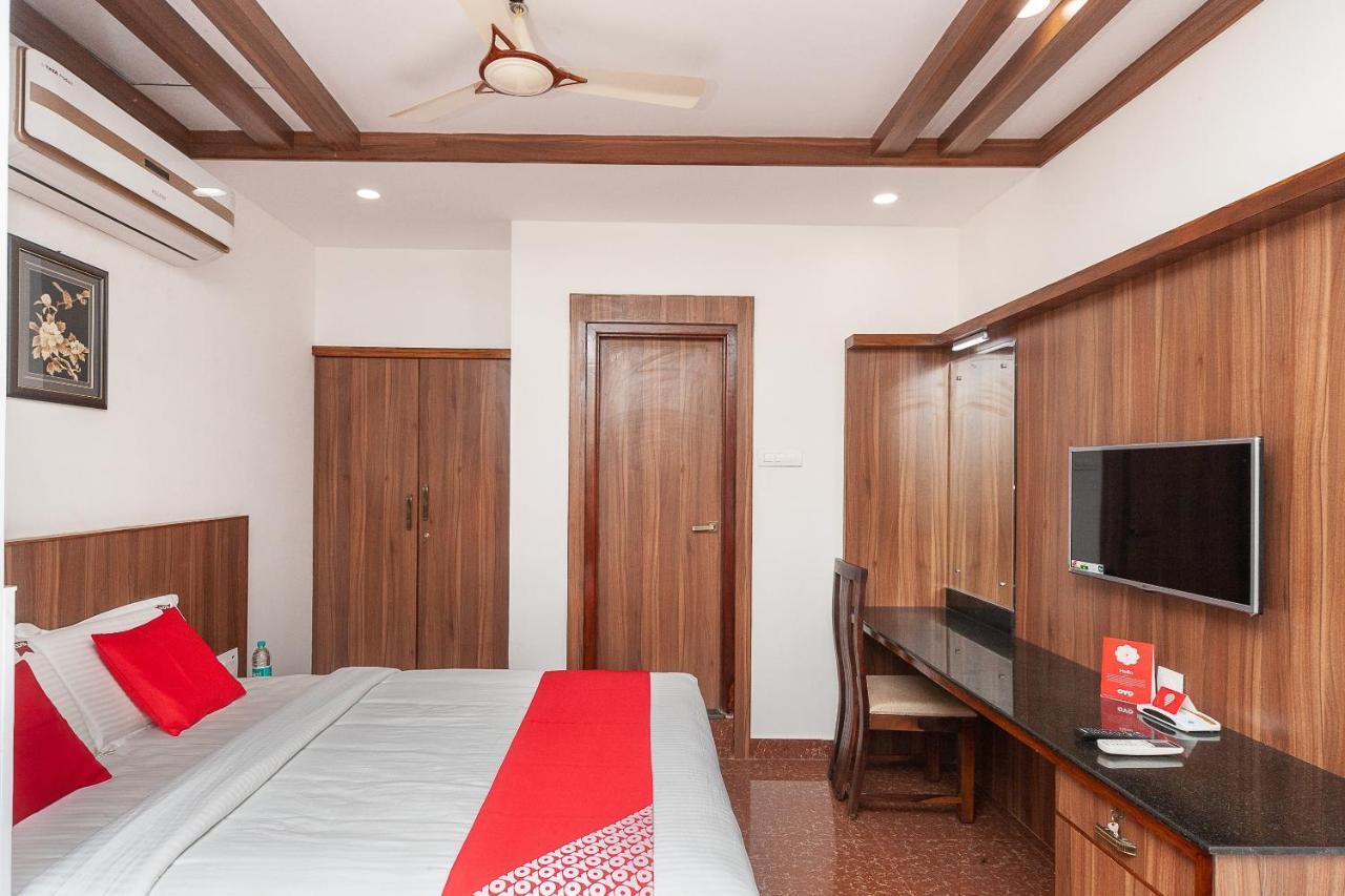 Oyo 29859 Rds Guest House Ambur Ngoại thất bức ảnh